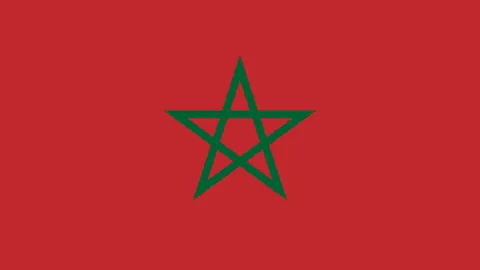 “40岁印度传奇球星切特里回归国家队，一役进球辉煌！国家队总进球95粒，紧随梅罗之后。”